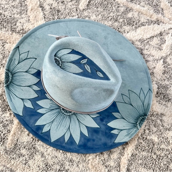 @MADDHADDERMARY 🤠🫶🏽💛 - Picture 6 of 8